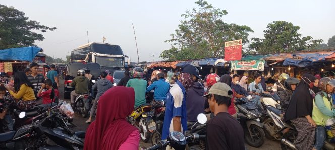 
 Rustam Effendi SH.MH : Revitalisasi Pasar Kuta Bumi Demi Kepentingan Pedagang Atau pihak Ke Tiga