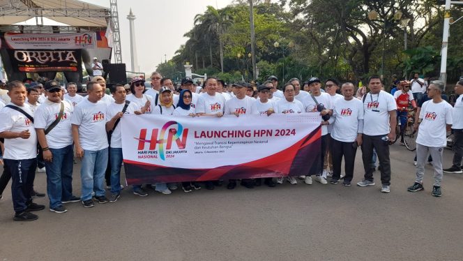 
 Teten Masduki Ikuti Jalan Santai Launcing HPN 2024 DI Monas