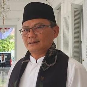 
 Imam Besar FBR Menanggapi Pengangkatan Gubernur dan Wakilnya Oleh Presiden dalam RUU DKJ