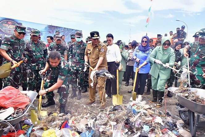 
 Kasad Serukan Perang Melawan Sampah