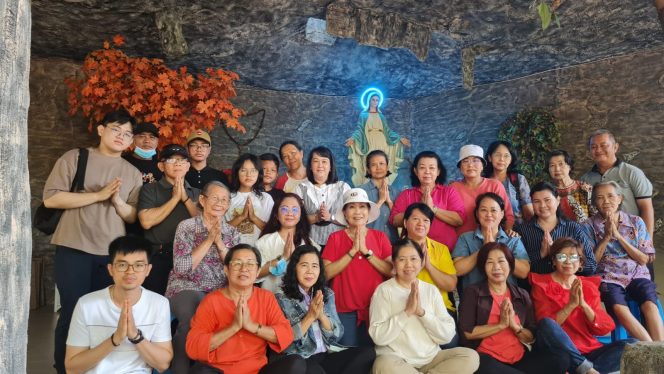 
 HUT Lingkungan Santo Andreas Ziarek ke Sukabumi