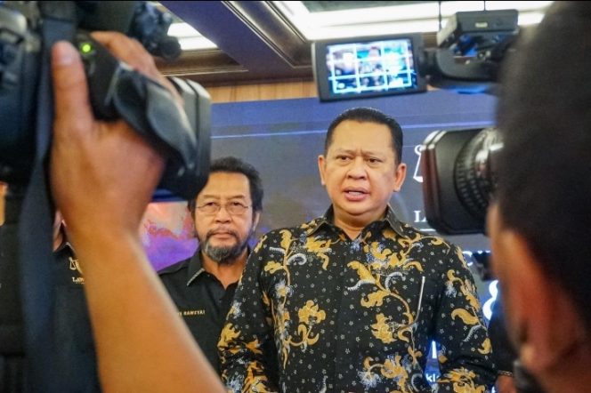 
 Bamsoet Ingatkan Maskapai Penerbangan Nasional Mengikuti Standart Penerbangan Internasional