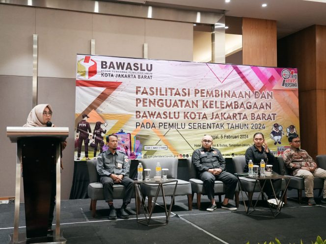 
 Gelar Pembinaan dan Penguatan Kelembagaan, Bawaslu Jakbar Siap Sukseskan Pemilu