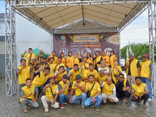 
 Sri Sugiharti Caleg DPRD Kabupaten Bekasi Dapil 5 Hadiri Kampanye Akbar DPD Golkar