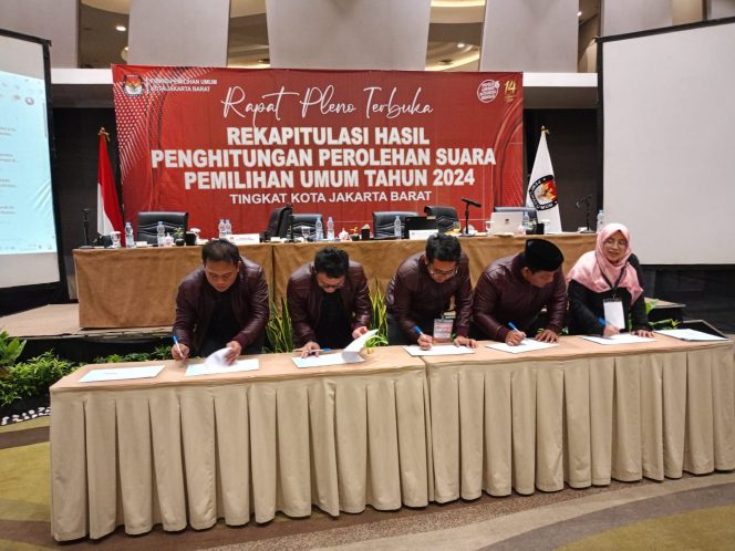 
 KPU Jakarta Barat Tuntaskan Hasil Rekapitulasi Suara