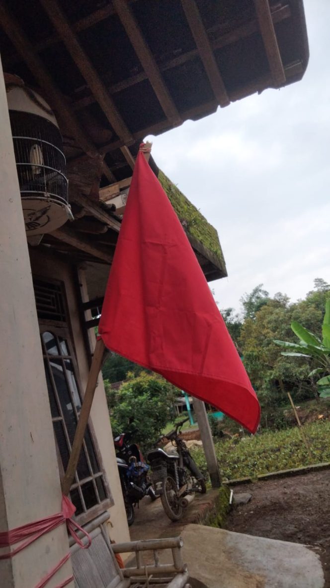 
 Budaya Bendera Merah di Magelang Jawa Tengah