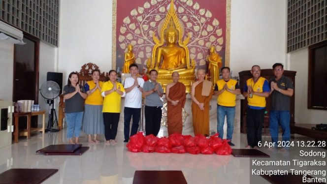 
 Penghujung Bulan Ramadhan 1445 H, Vihara Hemadhiro Mettavati Kembali Gelar Baksos di Tigaraksa