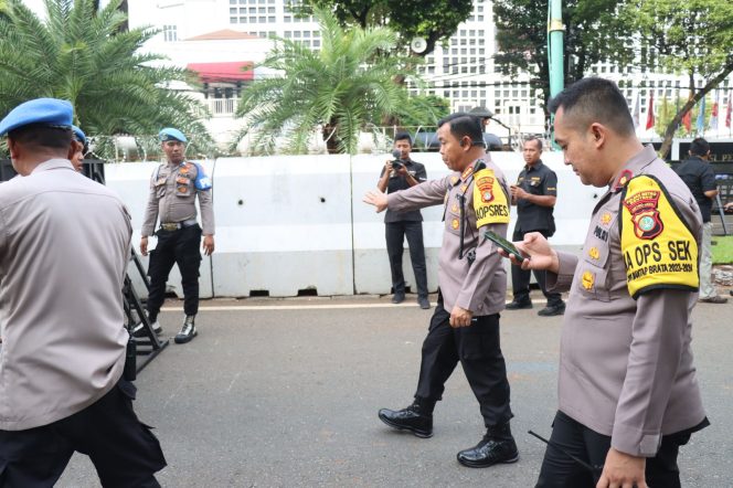 
 TNI – Polri Terjunkan 4.266 Personel Gabungan, Siap Amankan Rapat Pleno Penetapan Presiden dan Wakil Presiden RI Terpilih Pemilu 2024 di KPU RI