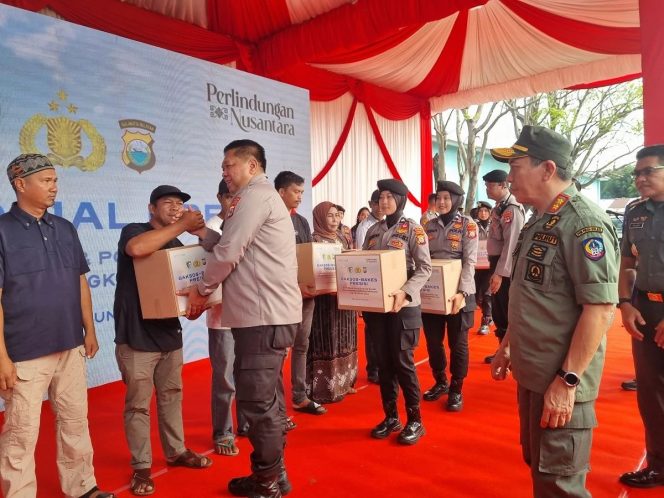 
 Baharkam Polri Gelar Baksos dan Layanan Kesehatan Gratis di Takalar