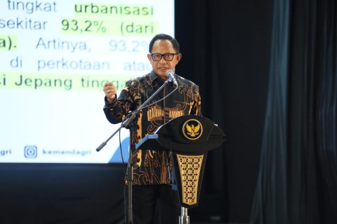 
 Jadi Pembicara Kunci Rakernas Apeksi XVII 2024, Mendagri Beri Pesan Penting untuk Kepala Daerah