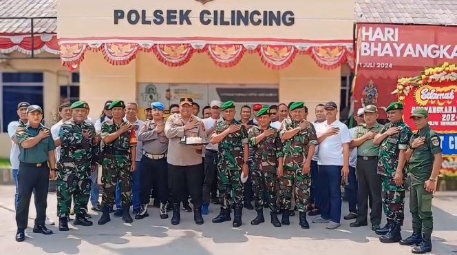 
 Koramil 05/Cilincing Ucapkan Selamat HUT Bhayangkara ke-78 kepada Polsek