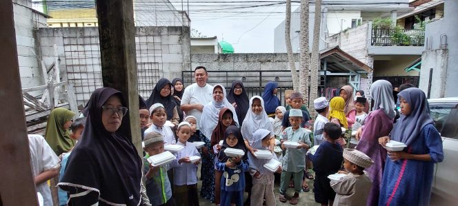 
 Kaspudin Nor, Bahagianya Bersama Anak Yatim