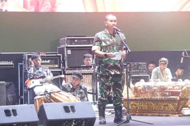 
 Peringatan HUT TNI ke-79, TNI dan Masyarakat Bersatu Lewat Seni Budaya