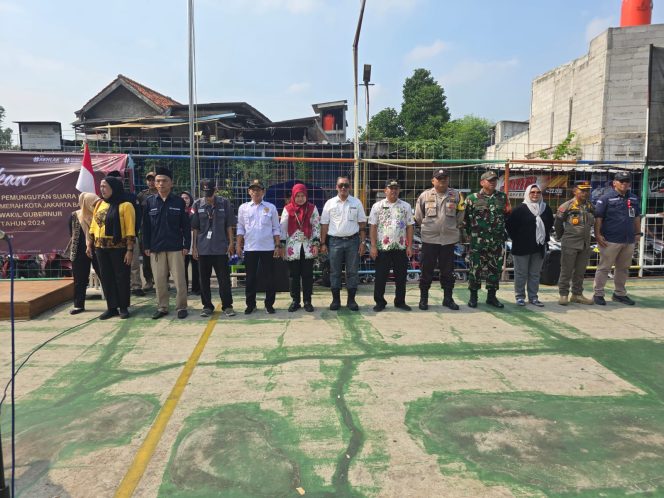 
 Dilantik 742 Anggota Terpilih KPPS   Kelurahan Palmerah Tahun 2024