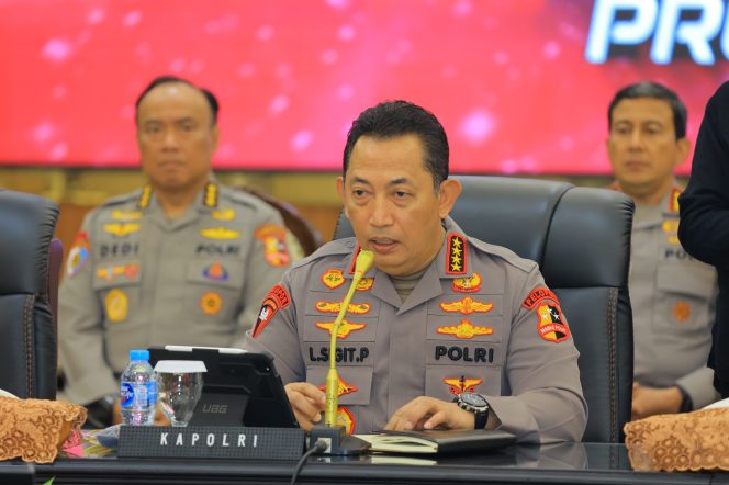 
 Kapolri Tegaskan Hukuman Maksimal untuk Bandar Narkoba: Fokus Pemberantasan dari Hulu ke Hilir