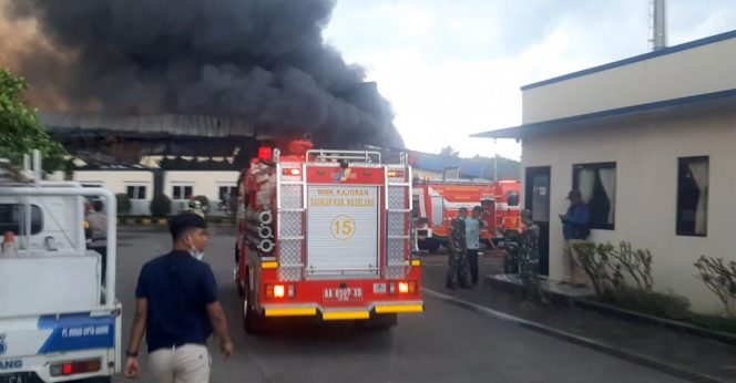 
 Pabrik Garmen PT. Anugerah Abadi Magelang Dilalap Si Jago Merah