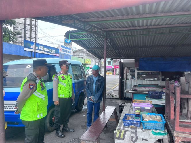 
 Operasi Lilin Candi 2024, Binmas Polres Magelang Kota Sambangi Tempat Ibadah Dan Tempat Keramaian