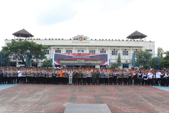 
 Amankan Perayaan Idulfitri !! Kasdim Hadiri Apel Gelar Pasukan Operasi Ketupat Jaya 2025 di Polrestro Bekasi
