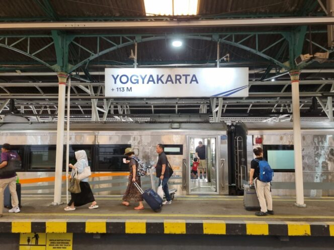 
 Hari Pertama Masa Angkutan Lebaran, KAI Daop 6 Yogyakarta Layani Sebanyak 33.183 Penumpang