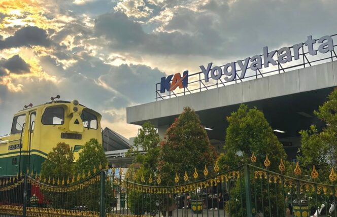
 100 Ribu-an Tiket Lebaran Masih Tersedia dari Solo dan Yogyakarta, Ini Daftar KA Lebaran dengan Ketersediaan Tiket untuk Pilihan Perjalananmu!