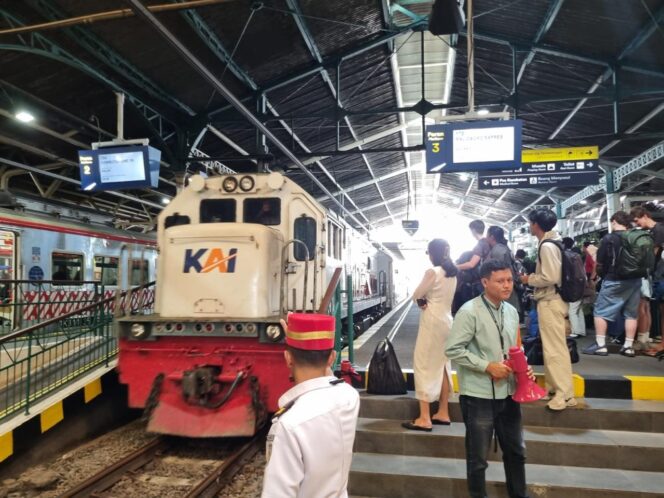 
 Hari Pertama Pasca Lebaran, Daop 6 Yogyakarta Menerima Kedatangan 28.530 Penumpang; Ini Tanggal-Tanggal Arus Balik dengan Pasca Lebaran dengan Pemesanan Tiket Tertinggi