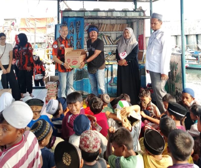 
 Peringati Hardiknas 2025, Pemuda Pancasila MPW DKI Jakarta Kunjungi Sekolah Taman Siswa Pesisir Cilincing Jakarta Utara