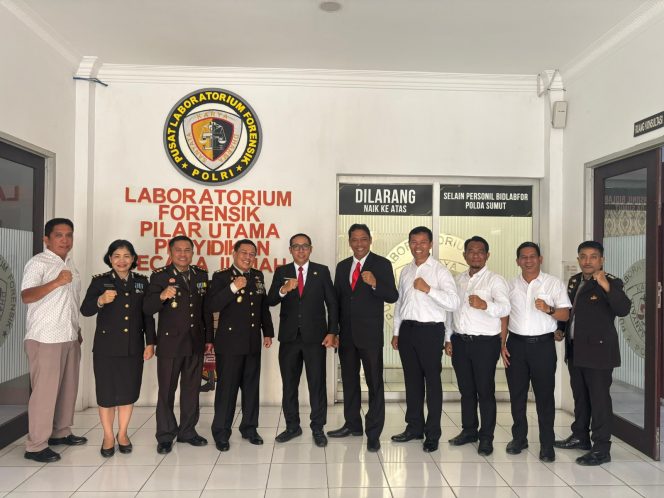 
 Bupati Tapanuli Utara Hadiri Upacara HUT Bhayangkara ke-79 di Lapangan Polda Sumatera Utara