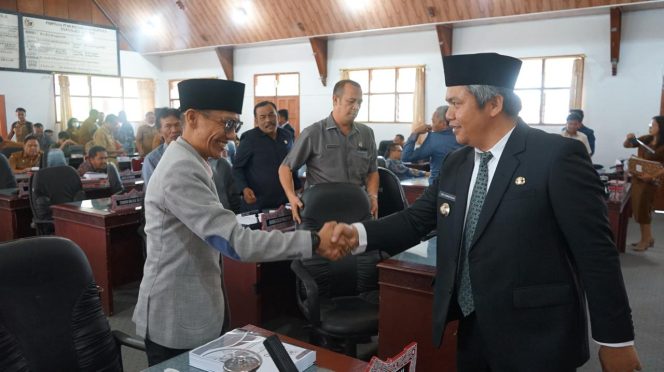 
 Wakil Bupati Taput Sampaikan Nota Pengantar Ranperda RPJMD 2025-2029