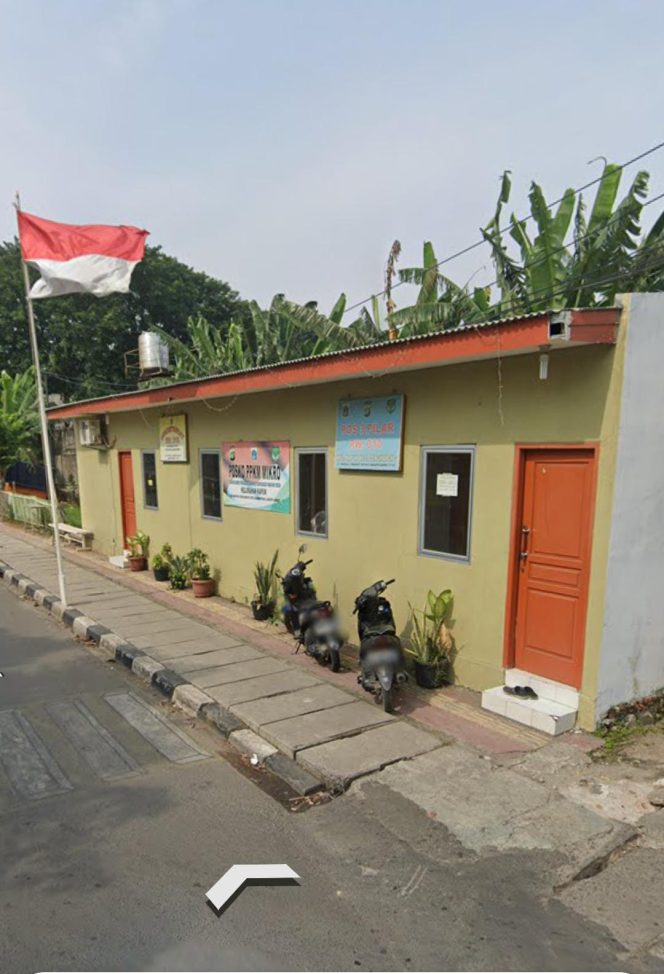 
 Beralih Fungsi, Pengurus RW dan Warga Kapuk Desak ASN Pemkot Jakbar Agar Segera Bongkar Bekas Sekretariat RW 10