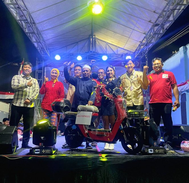 
 Perayaan HUT RI ke-80 di RW 10 Palmerah Penuh Semangat Kebersamaan dan Doorprize Menarik