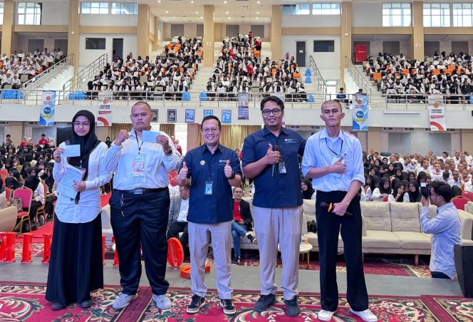 
 Tanamkan Kesadaran Finansial Sejak Dini, Jasaraharja Putera Hadir di PKKMB Politeknik Negeri Padang