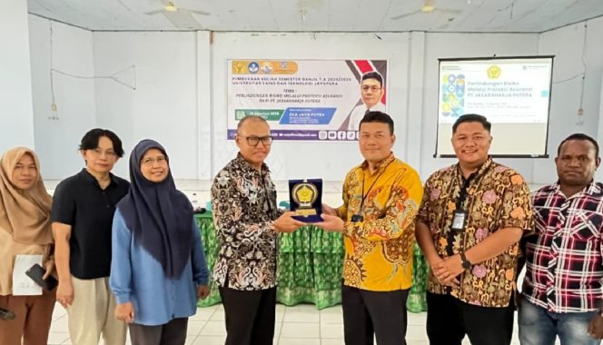 
 Bangun Budaya Sadar Risiko, Jasaraharja Putera Jayapura Edukasi Mahasiswa USTJ tentang Keuangan dan Asuransi