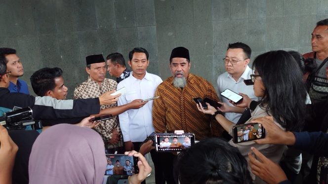 
 RMI-NU DKI Minta MENDAG Stop Food Tray Import Asal Cina, Karena Mencederai Aqidah Umat Muslim