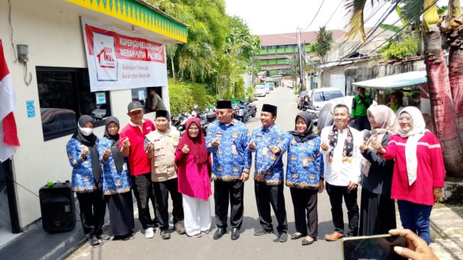 
 Camat meresmikan Koperasi Merah Putih di Kelurahan Palmerah