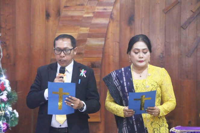 
 ‎Bupati Tapanuli Utara Hadiri Natal Oikumene Kecamatan Pangaribuan, Ajak Masyarakat Perkuat Kepedulian dan Kebersamaan