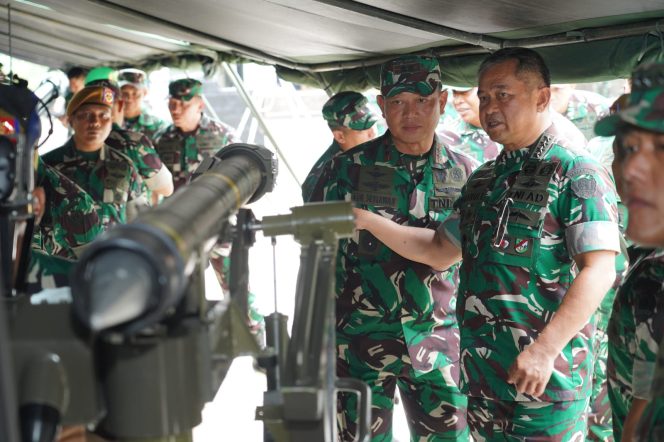 
 Kasad Tinjau Inovasi Litbanghan TNI AD, Fokus Penguatan Latihan dan Operasi
