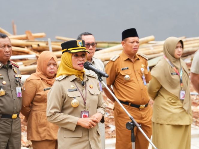 
 Pemkot Jakarta Barat Segel MMT Padel di Kembangan, Operasional Dihentikan Sementara
