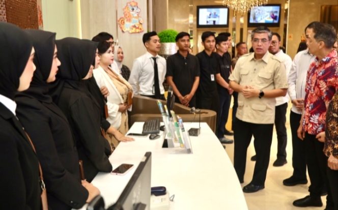 
 Menaker Tekankan Perusahaan Sesuaikan Tugas Magang dengan Latar Pendidikan Peserta