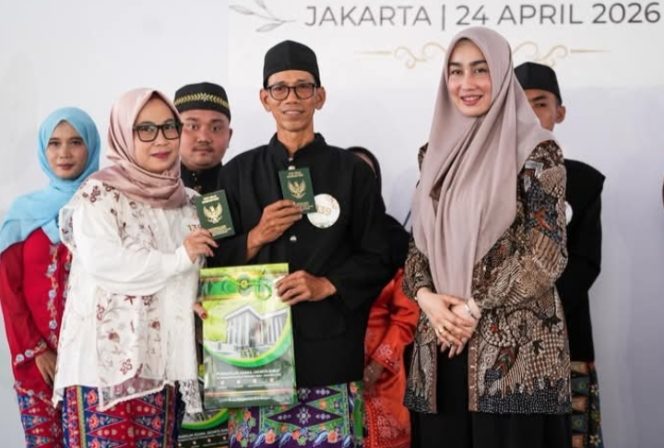 
 Kejari Jakarta Barat Gelar Isbat Nikah Massal Gratis, 26 Pasangan Resmi Tercatat Secara Hukum