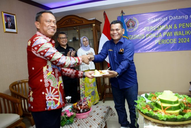 
 PWI Pokja Wali Kota Jakarta Timur Resmi Dikukuhkan, Kolaborasi Media-Pemerintah Kian Solid