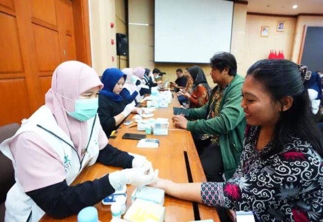 
 Pemkot Jakbar Kembali Gelar Cek Kesehatan Gratis untuk Pegawai