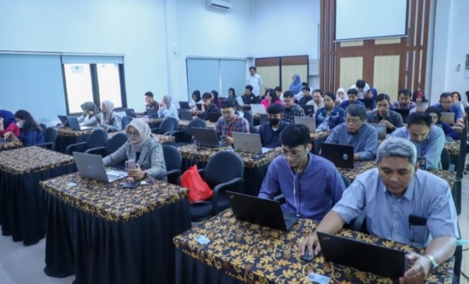
 Kemnaker Uji 2.100 Calon Ahli K3 Umum Batch 2 untuk Perkuat Budaya Keselamatan Kerja