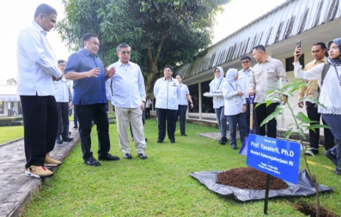 
 Menaker Tekankan Pekerja agar Perkuat Inovasi di Tengah Perubahan Global