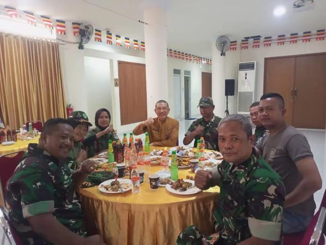 
 Danramil 04/Cengkareng Pantau dan Amankan Perayaan Waisak di Vihara Hemadhiro Mettavati