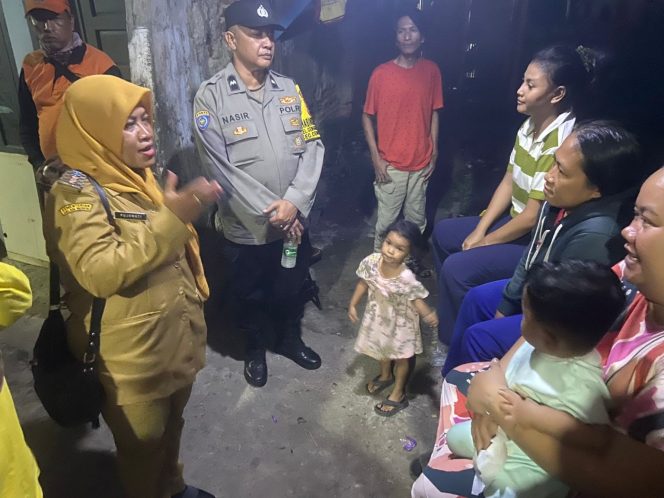 
 Lurah Cengkareng Barat Tindak Lanjuti Keluhan Warga Terkait Pembakaran Sampah Rumah Tangga di RT 004/RW 07