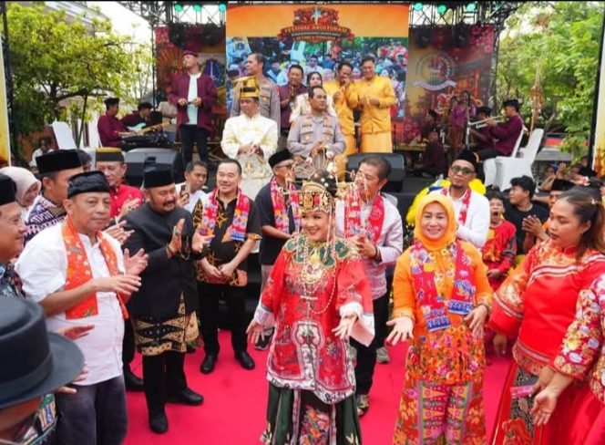 
 Festival Akulturasi Budaya Betawi dan Tionghoa Semarakkan HUT Ke-499 Jakarta di Kamal